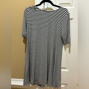 Old Navy Black and White Striped Dress
